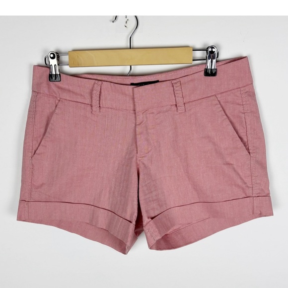 Dear John Mid Rise Pink Khakis
Flat Front Rolled Hem Chino Shorts
Women' Size 29 - Picture 6 of 6